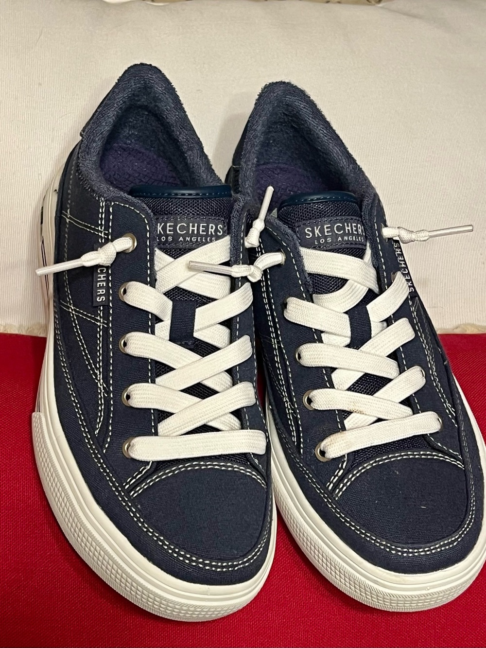 Skechers Women's Navy and White Canvas Low-Top Sneakers